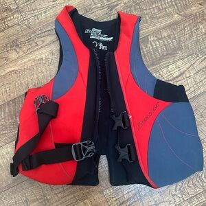 Stearns V-Flex Red and Black & Grey Neoprene ski Vest
